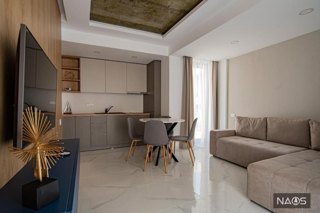 Naos Residence Navodari Luaran gambar
